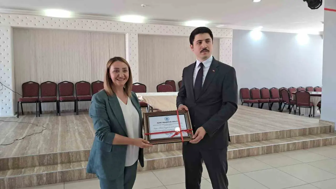 pazaryeri-kaymakami-kahraman-ilceye-veda-etti