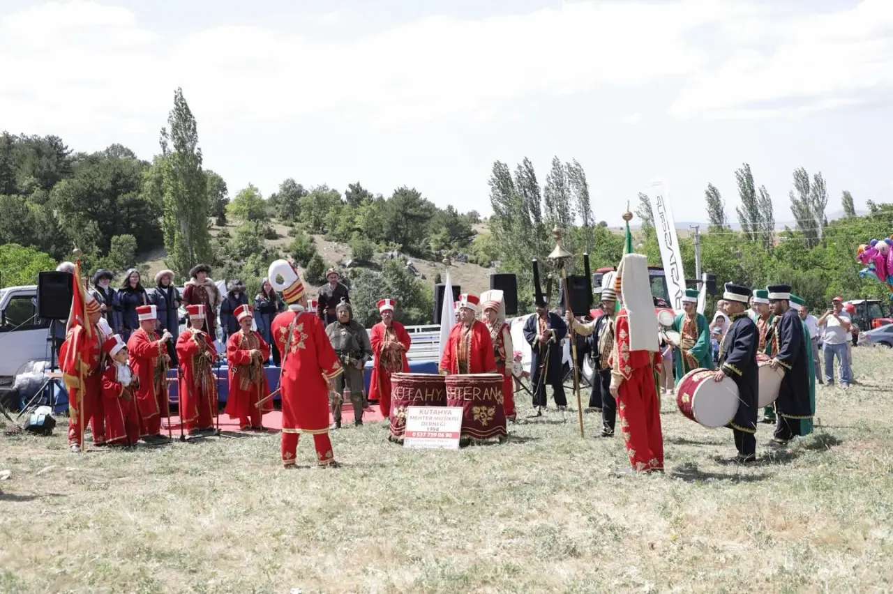 kutahyanin-dogasinda-geleneksel-degerler-can-buldu