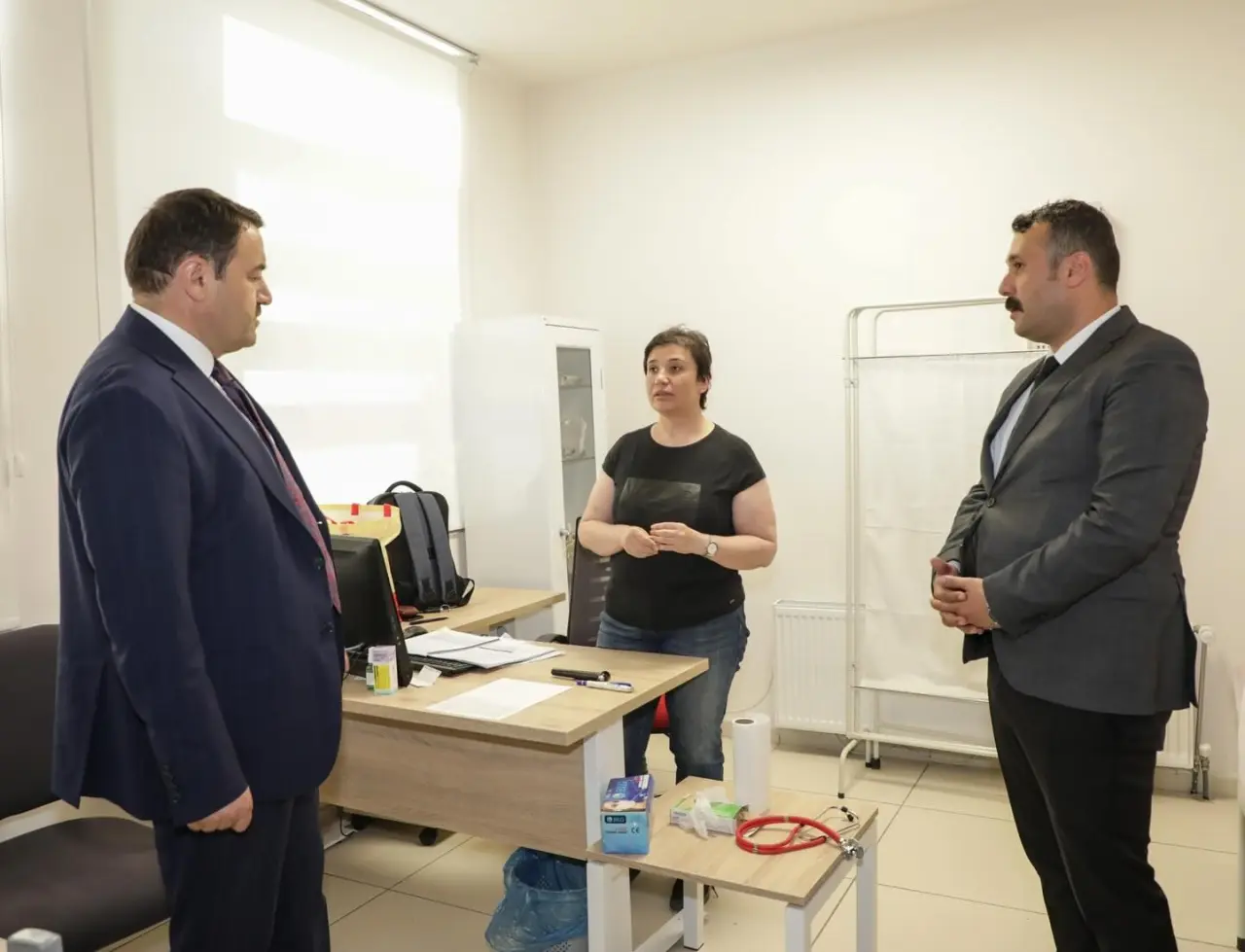 vali-musa-isindan-geri-gonderme-merkezine-denetim-ziyareti