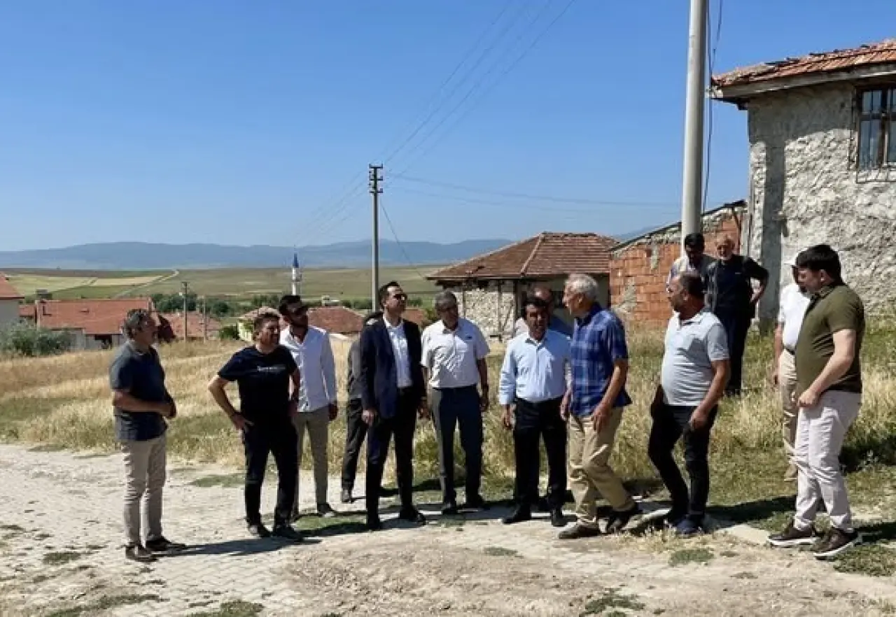 kaymakam-aslan-baskimse-ve-catkuyu-koylerinde-yatirim-alanlarini-inceledi