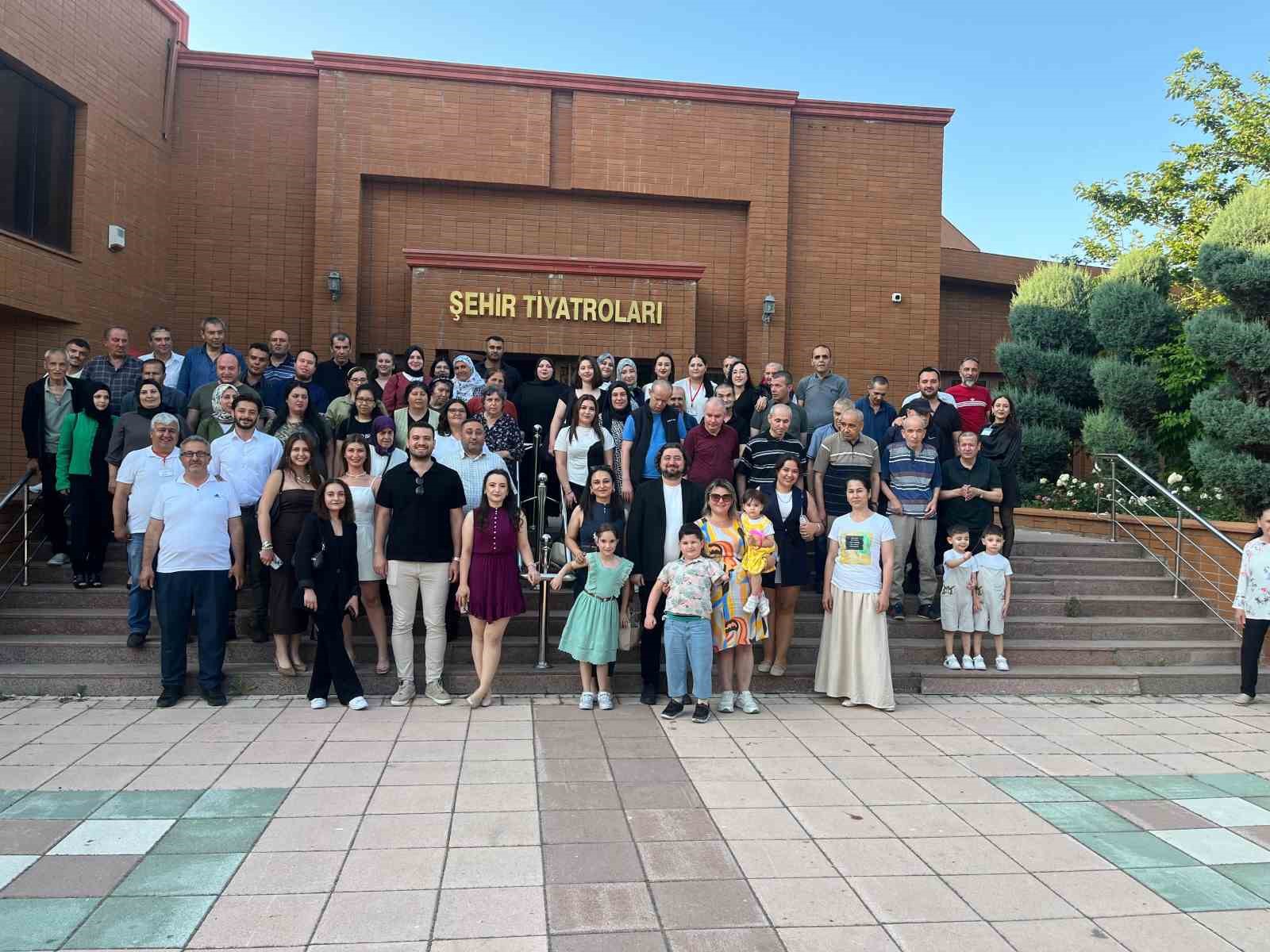 eskisehirde-engelli-bireyler-tiyatro-gosterisi-sundu