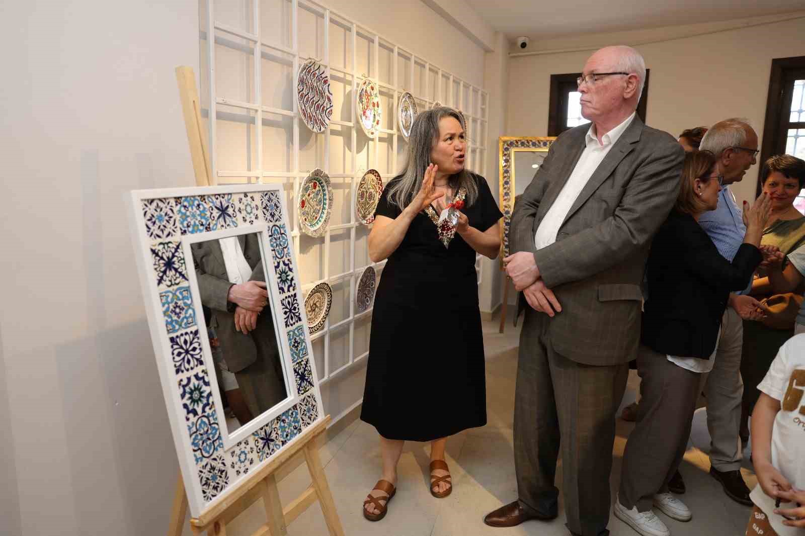 odunpazari-belediyesi-halk-merkezleri-yil-sonu-cini-sergisi-acildi