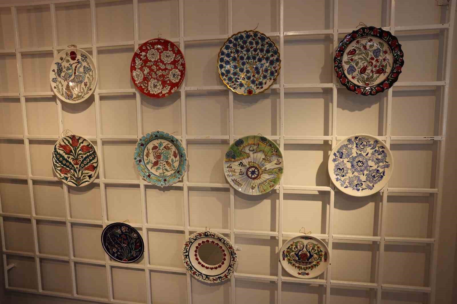 odunpazari-belediyesi-halk-merkezleri-yil-sonu-cini-sergisi-acildi