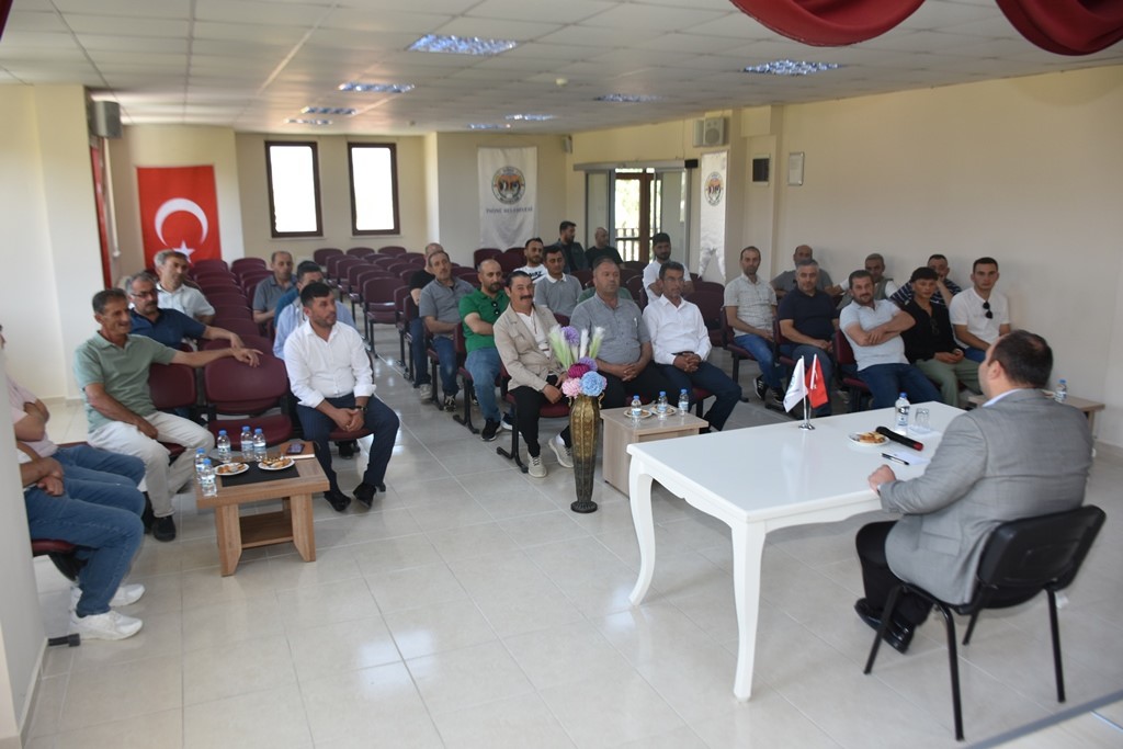 oklubali-mahalle-sakinlerinden-baskan-hamamciya-tesekkur-ziyareti