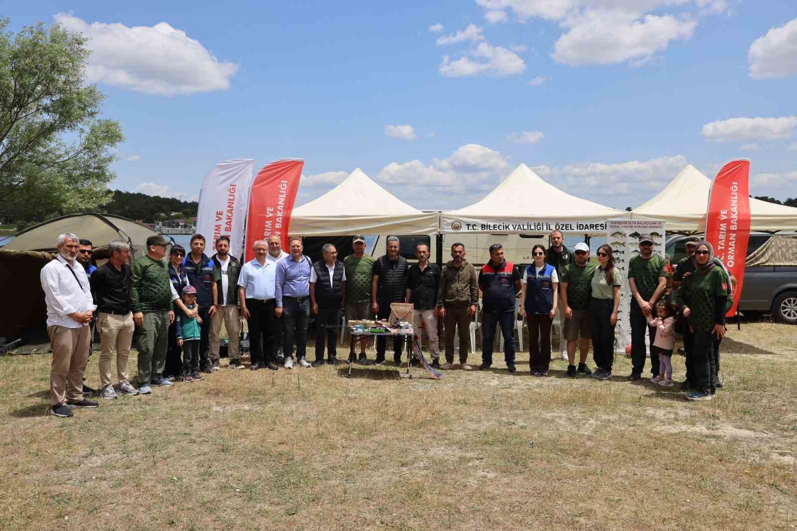 pelitozu-golparkta-turna-balik-avi-yarismasi-duzenlendi