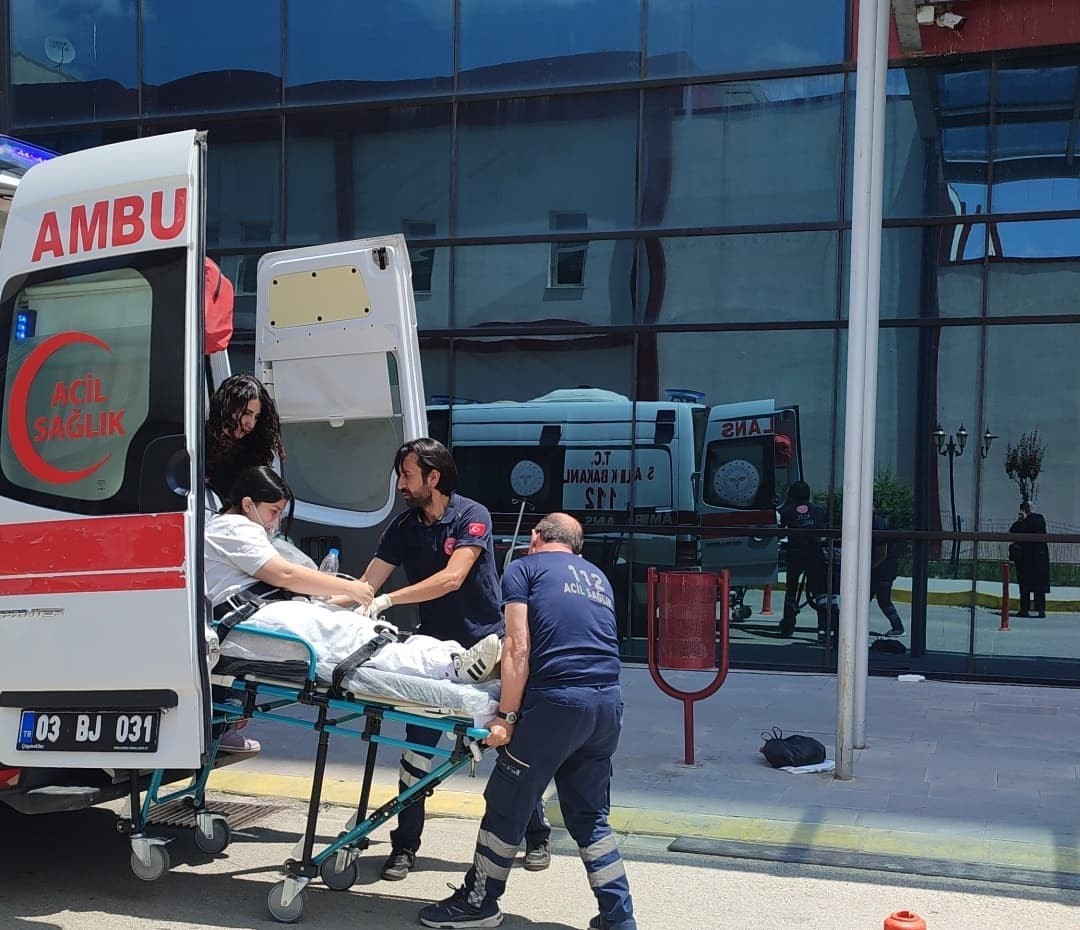 yksye-2-gun-boyunca-ambulansla-goturuldu