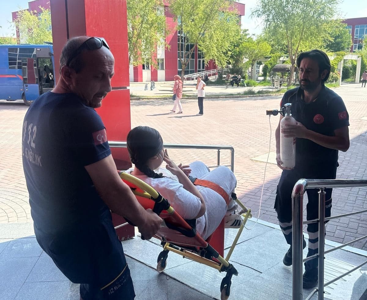 yksye-2-gun-boyunca-ambulansla-goturuldu