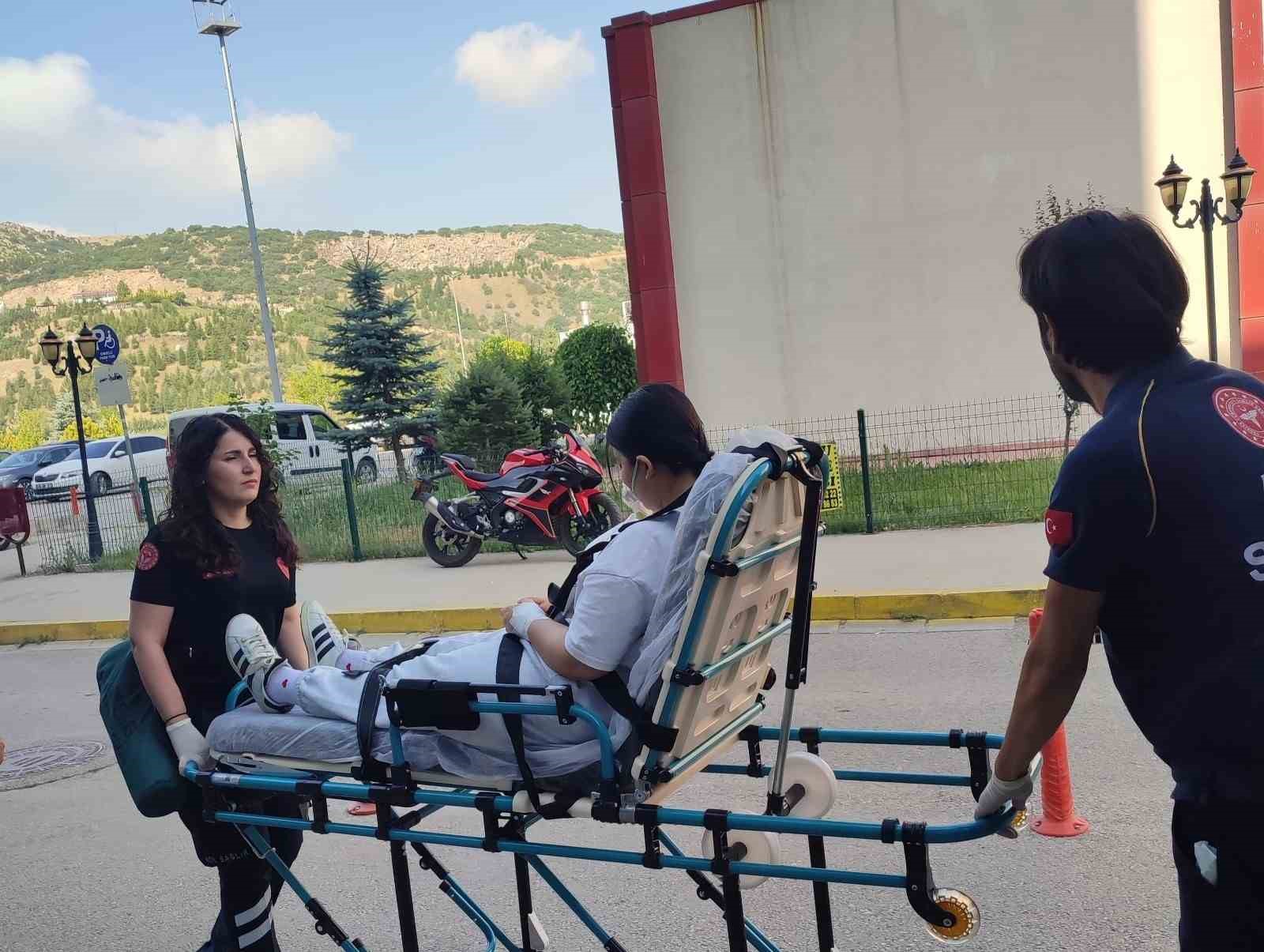 yksye-2-gun-boyunca-ambulansla-goturuldu