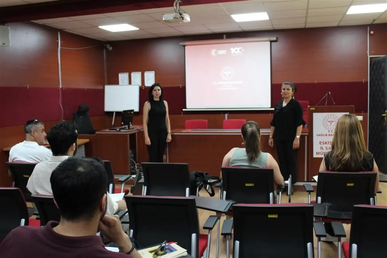 eskisehirde-hasta-haklari-egitimi-gerceklestirildi