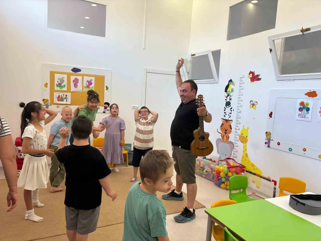 odunpazari-belediyesinden-engelli-bireylere-drama-atolyesi