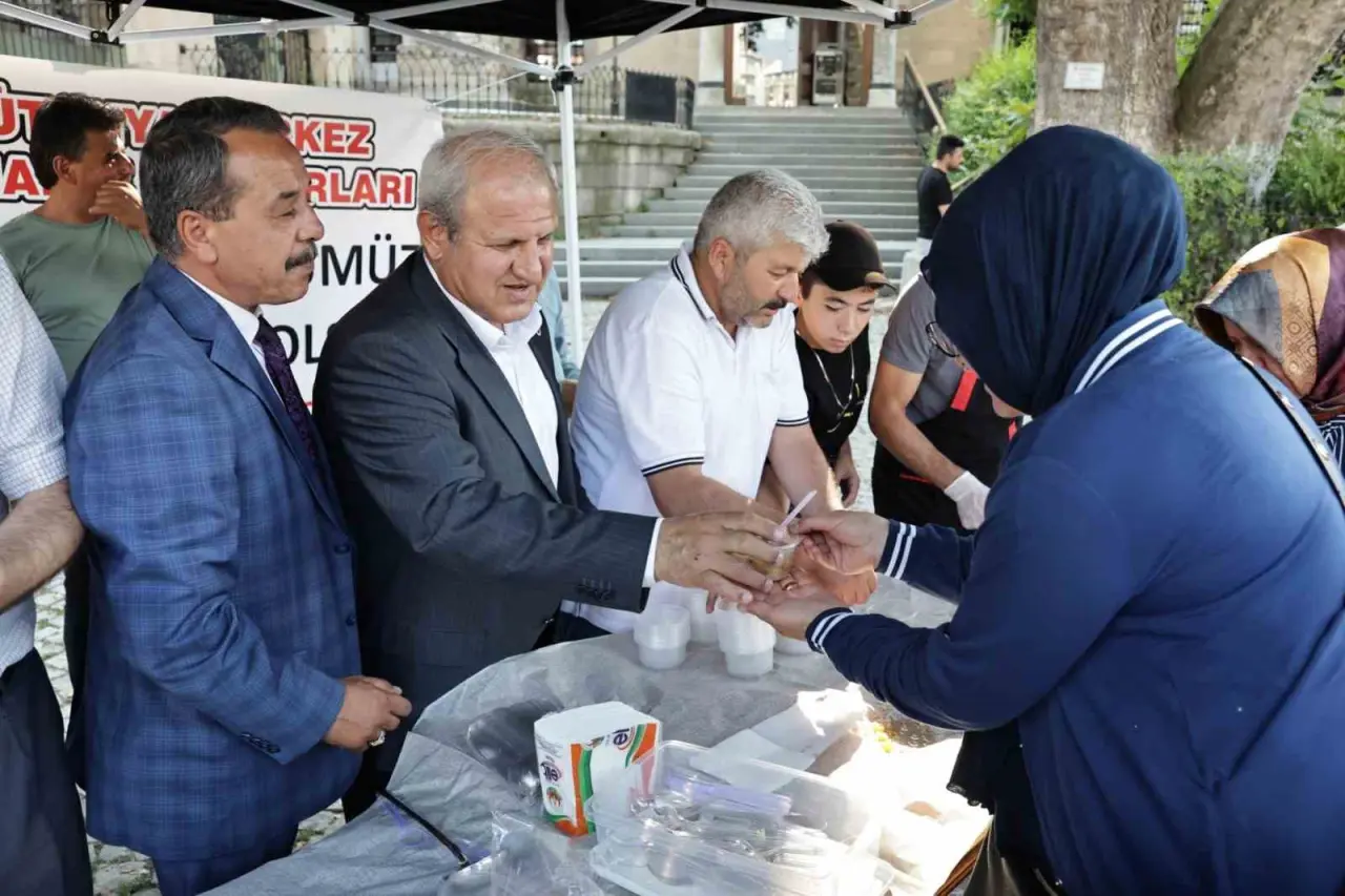 kutahya-merkez-muhtarlarindan-muharrem-ayinda-anlamli-etkinlik