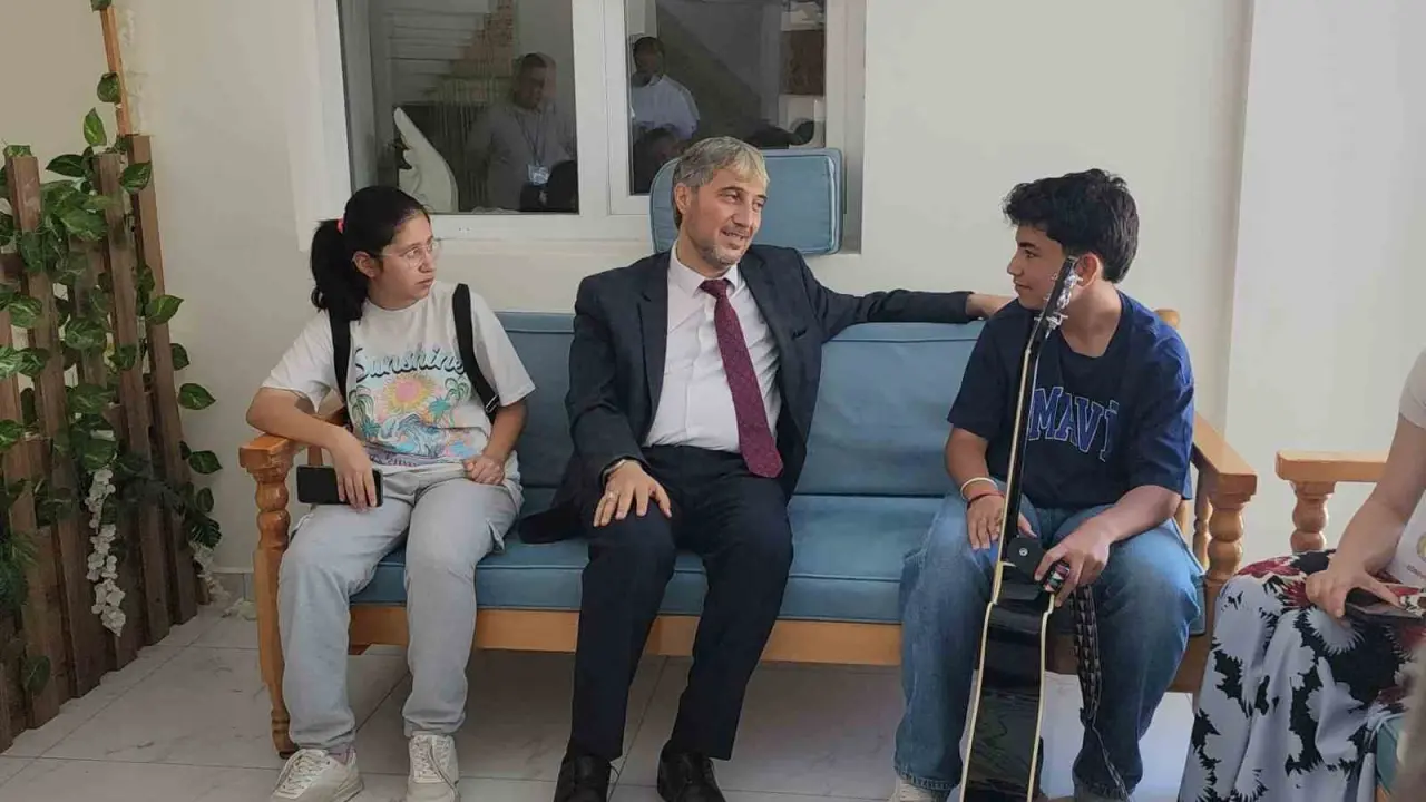 mudur-yilmazdan-sanat-ve-spora-destek-mesaji-zihninizi-ruhunuzu-bos-birakmayin