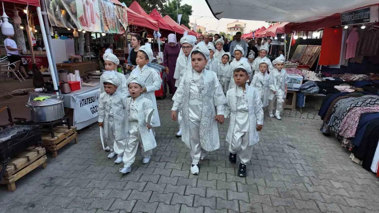 gedizde-20-cocuk-sunnet-ettirildi