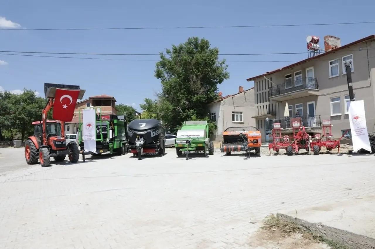 kutahyada-165-milyon-tllik-makine-parki-projesi-hayata-gecirildi