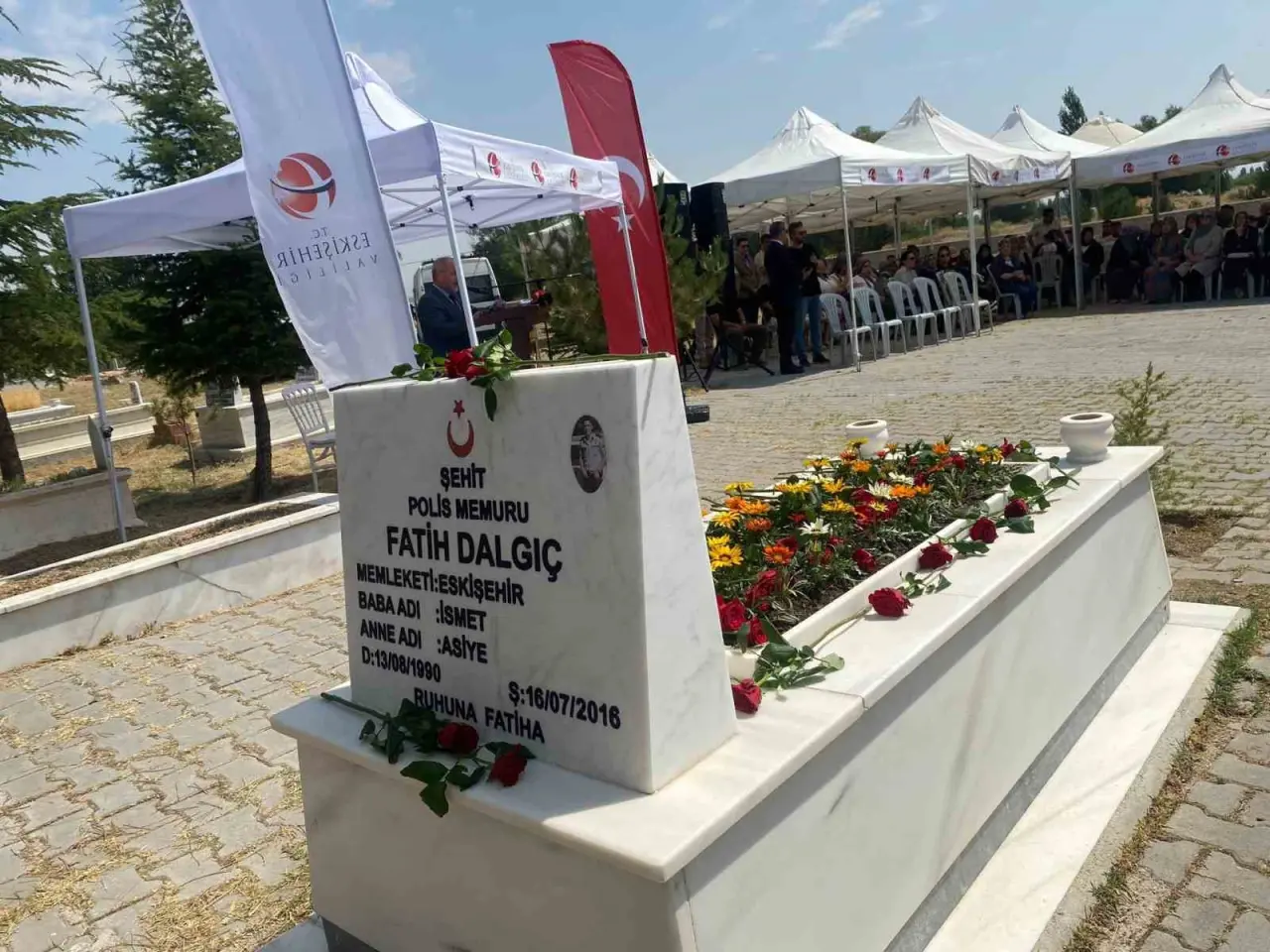 sehit-fatih-dalgic-kabri-basinda-dualarla-anildi