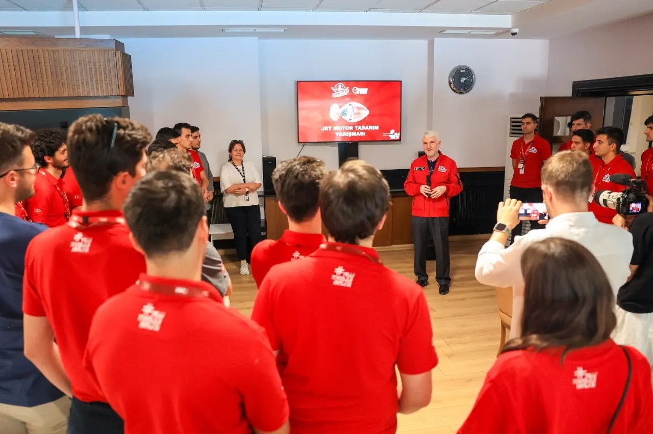 teknofest-jet-motor-tasarim-yarismasi-final-sunumlari-teide-gerceklestirildi