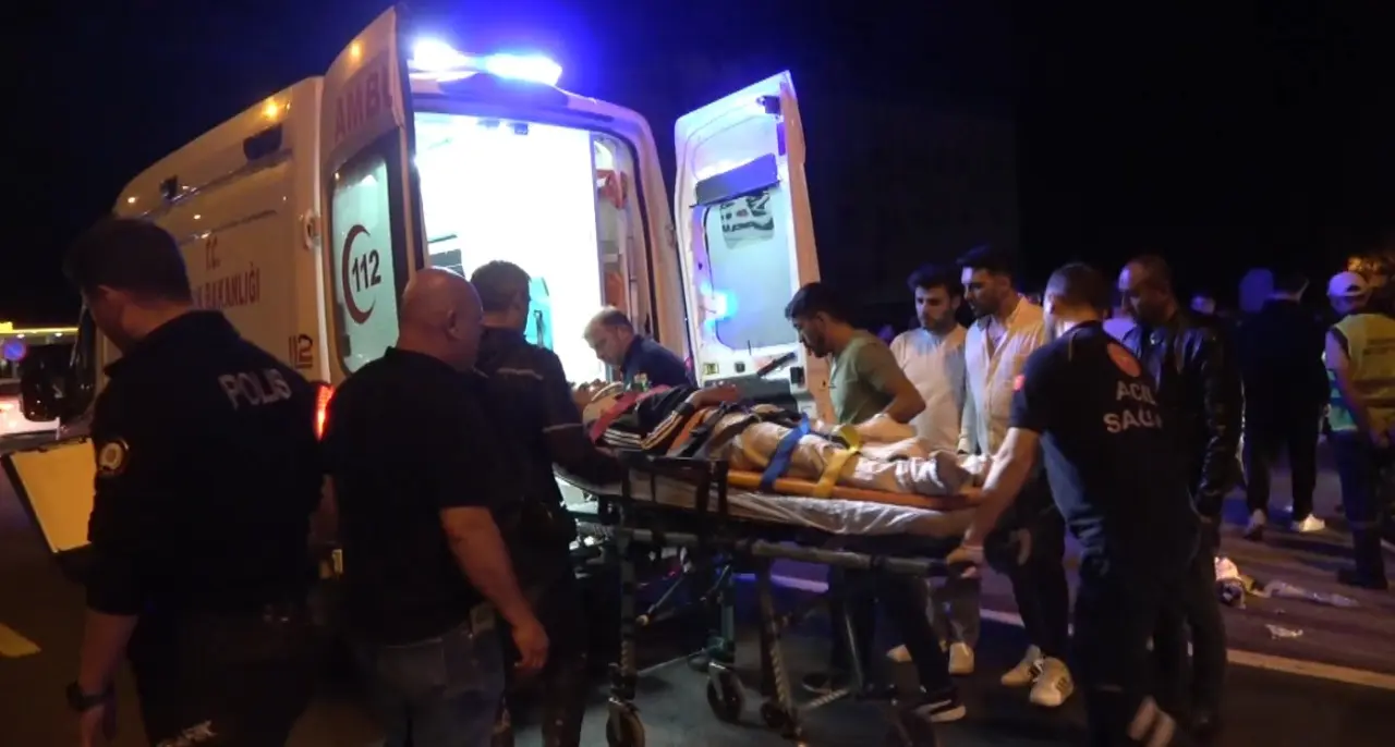 kutahyada-iki-motosiklet-carpisti-2si-agir-4-yarali