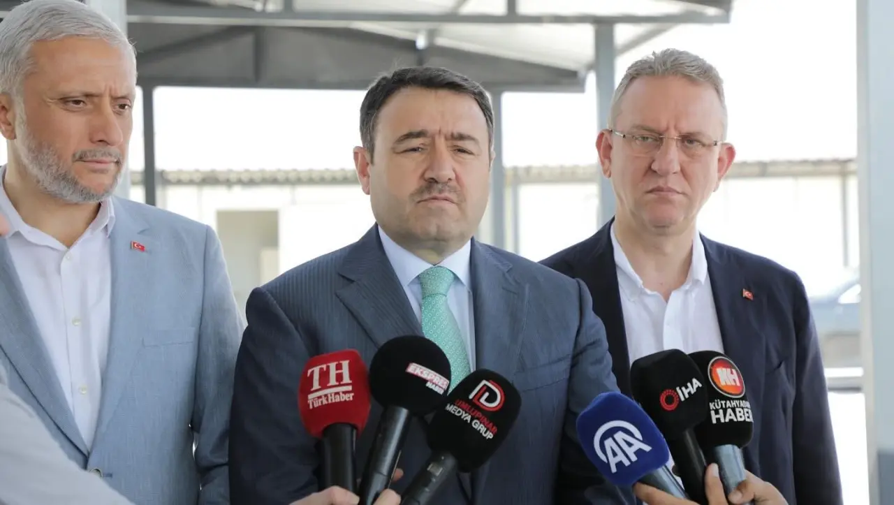 kutahyada-sahipsiz-hayvanlar-icin-dogal-yasam-alani-tamamlandi