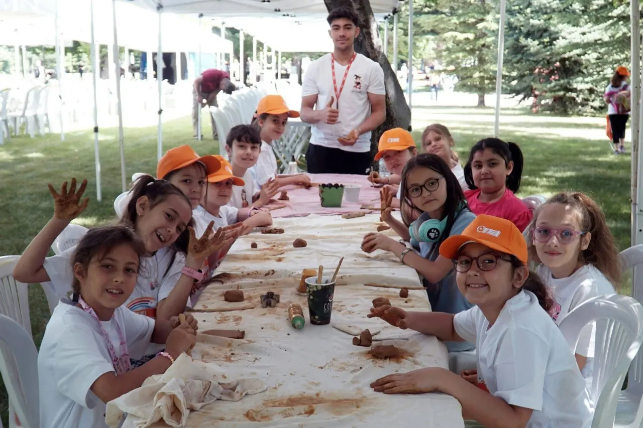 tei-yaz-okulunda-minikler-hem-ogrendi-hem-eglendi