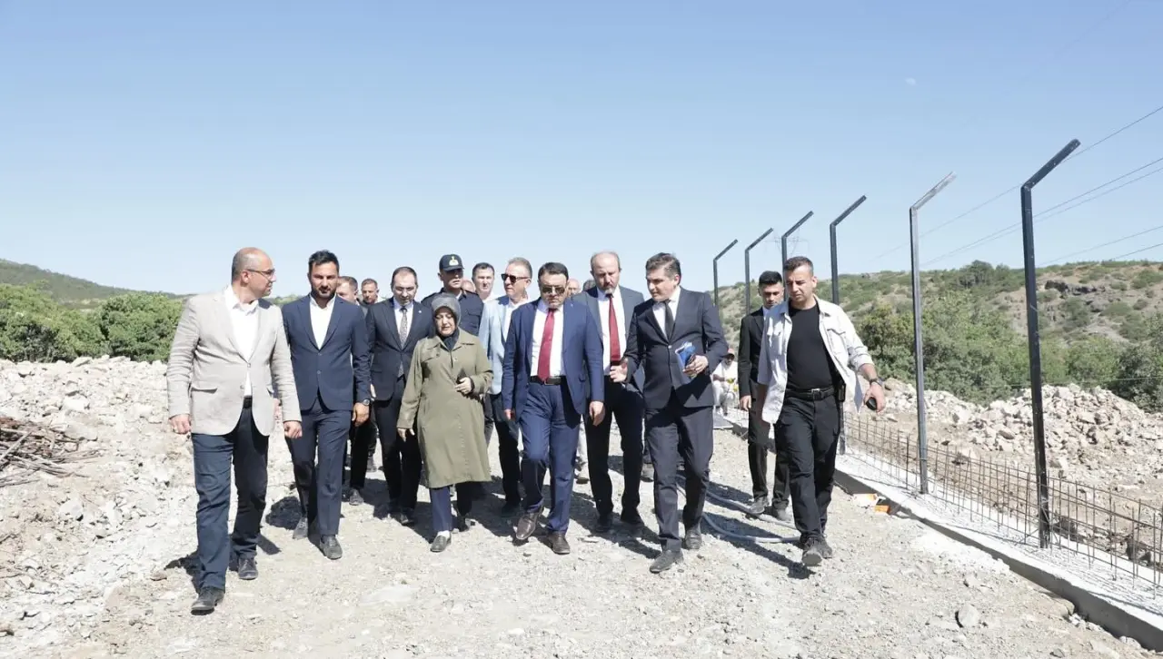 vali-musa-isin-tavsanlida-dogal-yasam-alani-projesi-icin-arazi-incelemesinde-bulundu