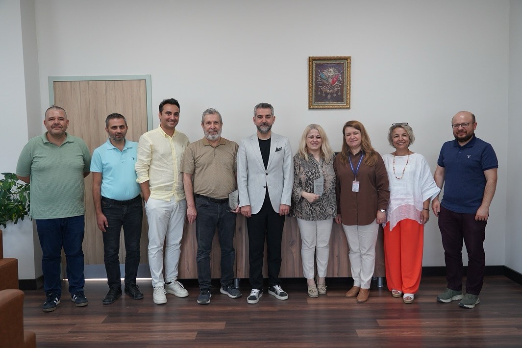 bilecik-egitim-ve-arastirma-hastanesinde-emeklilige-veda-toreni