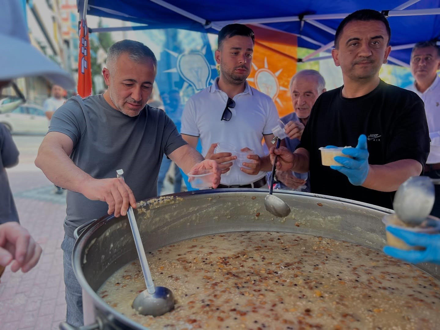 bilecikte-asure-ikramiyla-birlik-mesaji