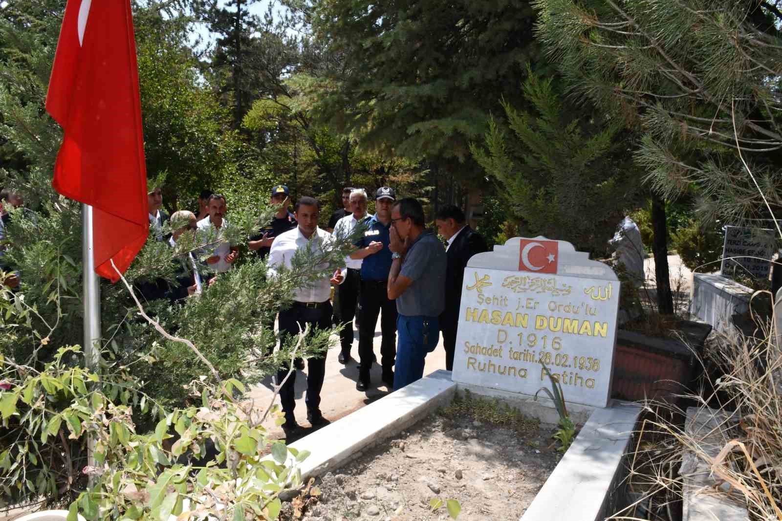 emette-sehit-mezarlari-ve-sehit-aileleri-ziyaret-edildi