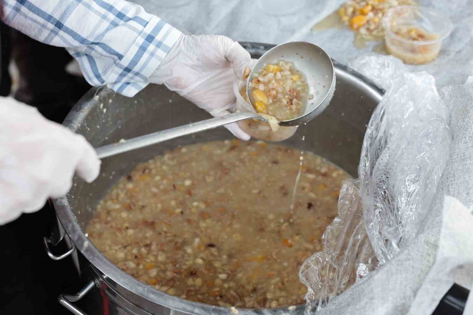 kutahya-merkez-muhtarlarindan-muharrem-ayinda-anlamli-etkinlik