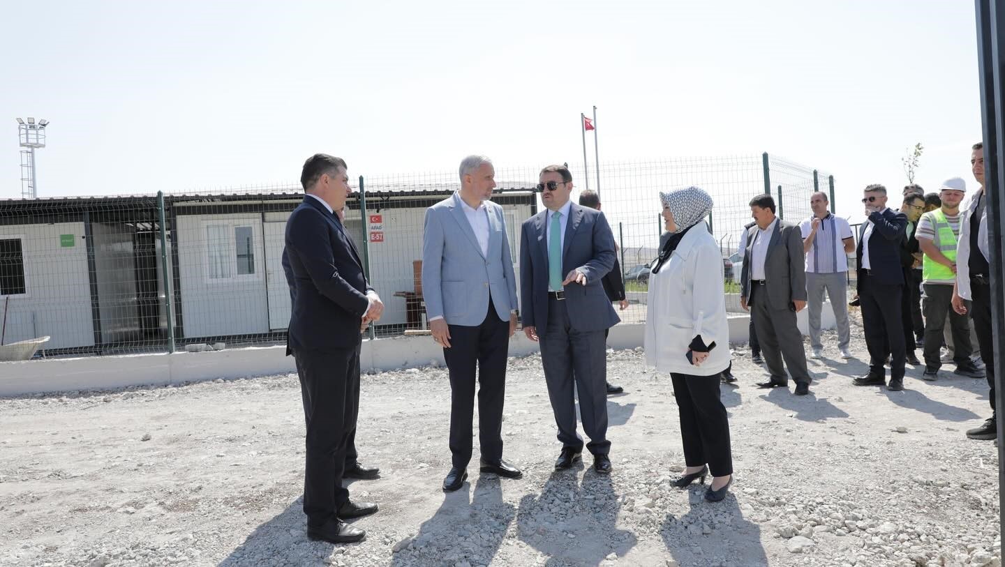 kutahyada-sahipsiz-hayvanlar-icin-dogal-yasam-alani-tamamlandi