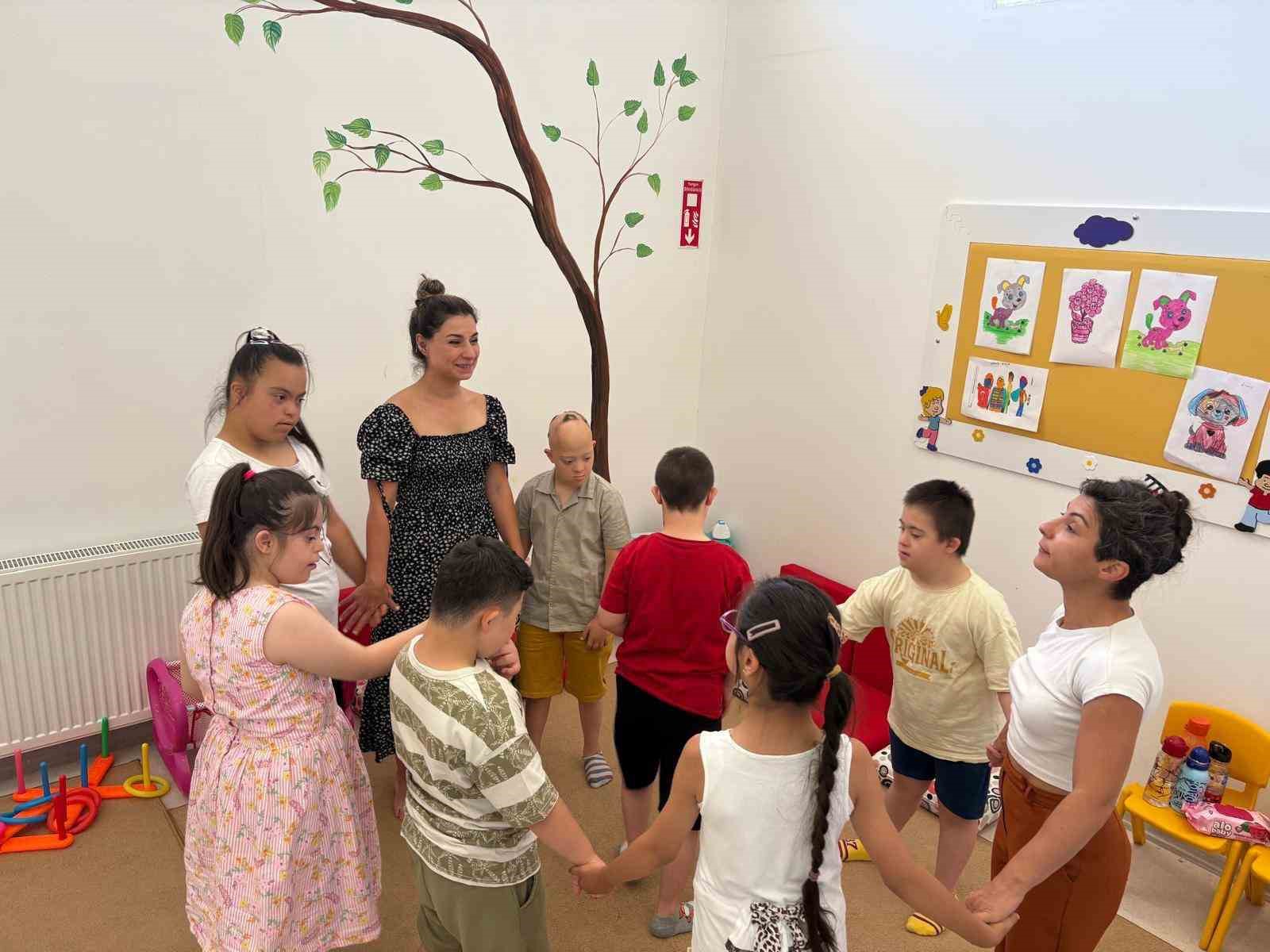 odunpazari-belediyesinden-engelli-bireylere-drama-atolyesi