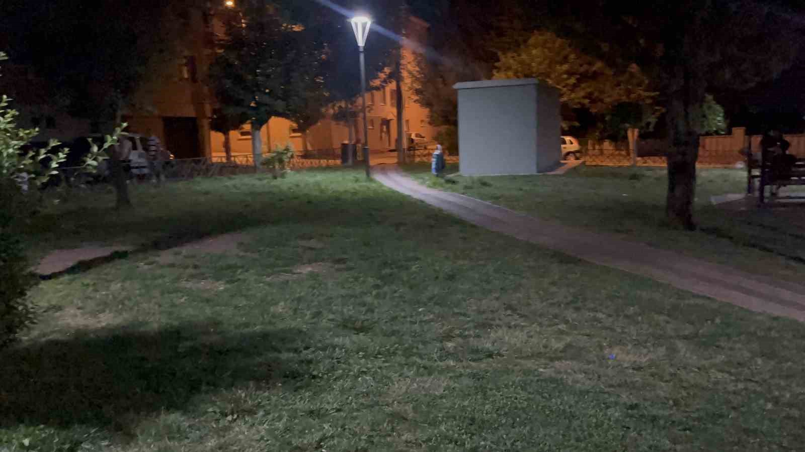 parkta-cikan-silahli-kavgada-1-kisi-yaralandi