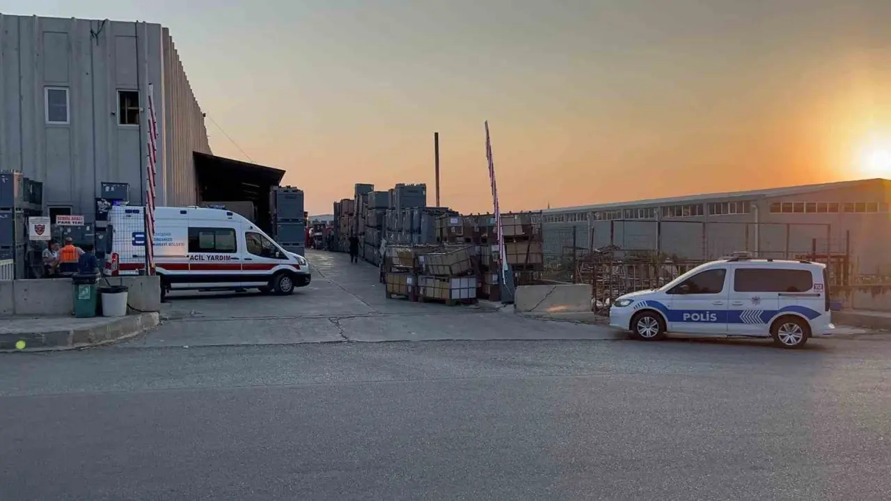 makinaya-sikisan-isci-agir-yaralandi