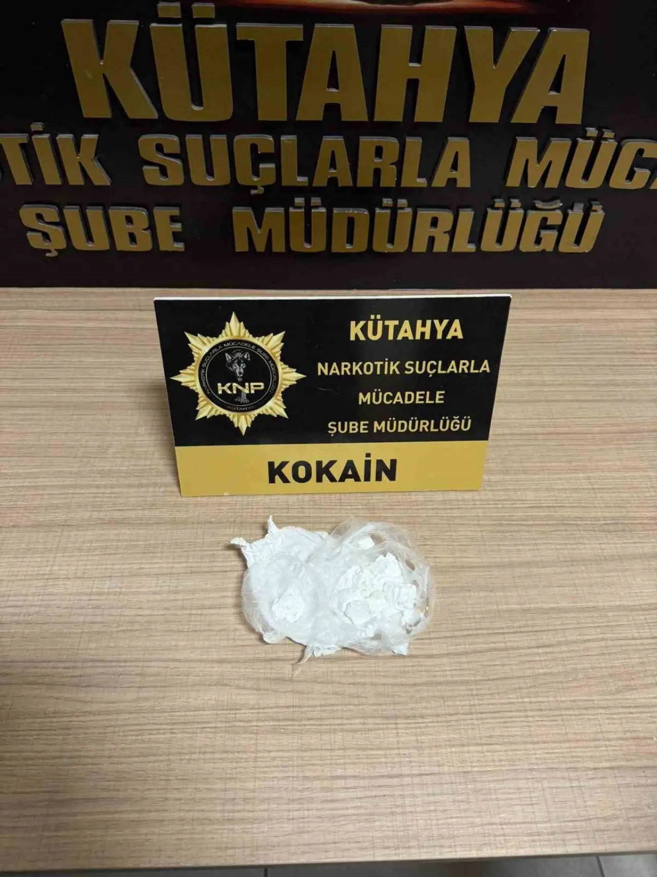 kutahyada-uyusturucu-operasyonu-5-kisi-tutuklandi