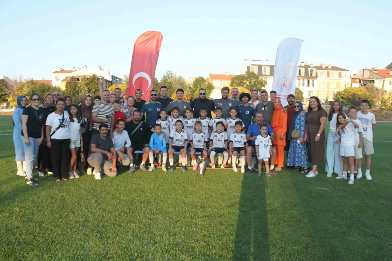 eskisehirde-u10-mini-minikler-turnuvasi-sona-erdi