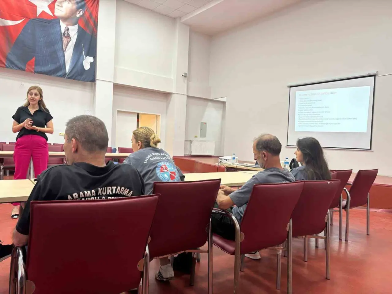 bilecikte-arama-kurtarma-gonullulerine-psikososyal-destek-egitimi-verildi