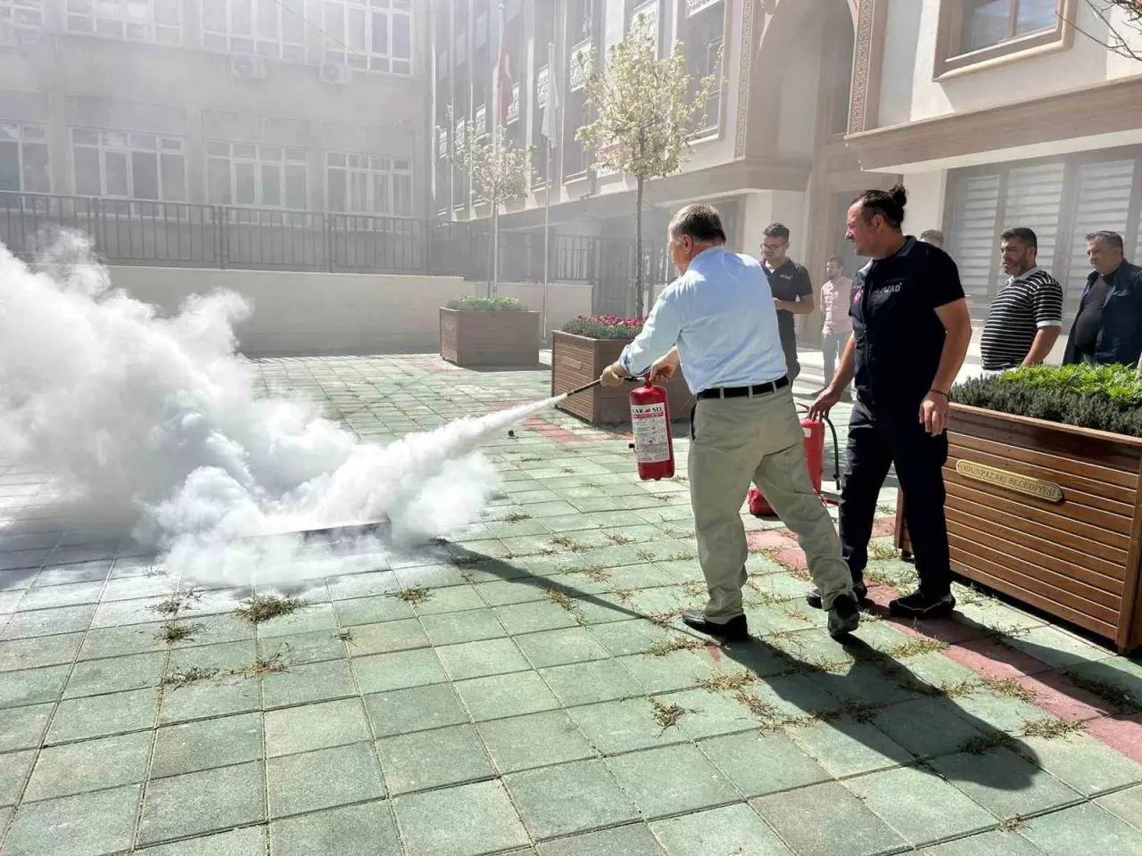 il-muftulugunde-afet-ve-yangin-farkindalik-egitimi