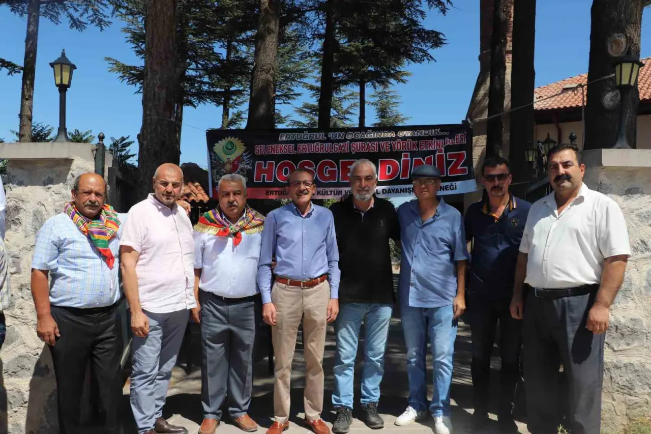 karacasehir-camiinde-osman-gazinin-ismi-yeniden-yankilandi