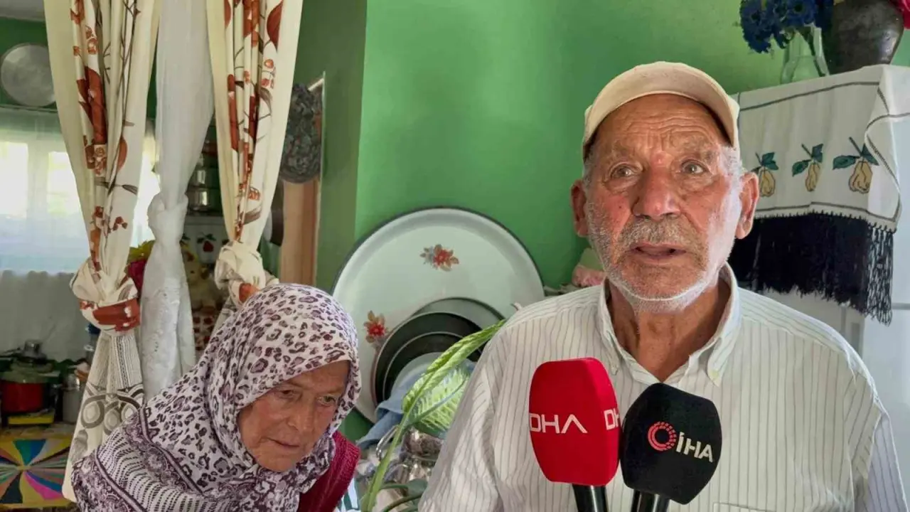 yasli-ciftten-alkislanacak-bagis