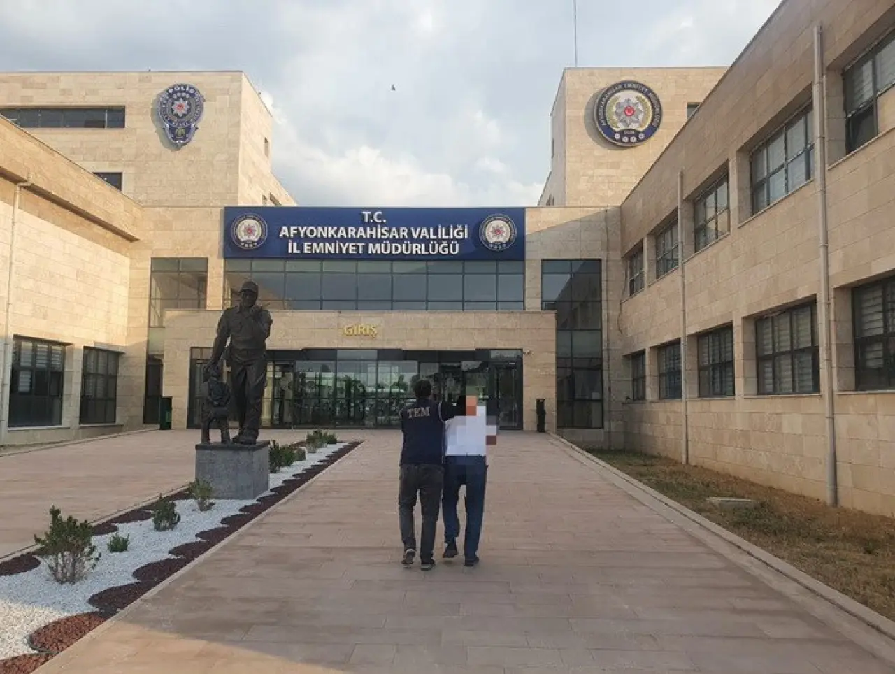 fetoden-aranan-sahsi-polis-yakaladi