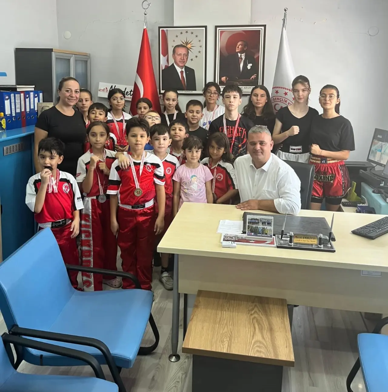 gedizli-kick-bokscular-zafer-kupasindan-12-madalyayla-dondu