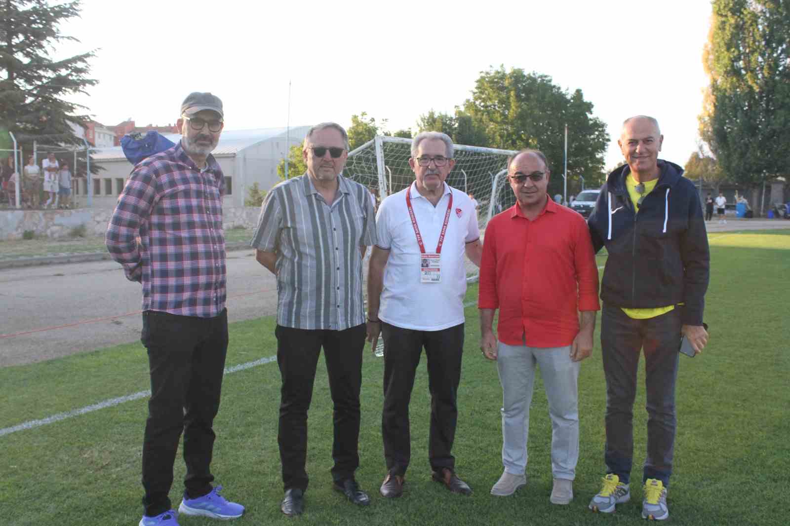 eskisehirde-u10-mini-minikler-turnuvasi-sona-erdi