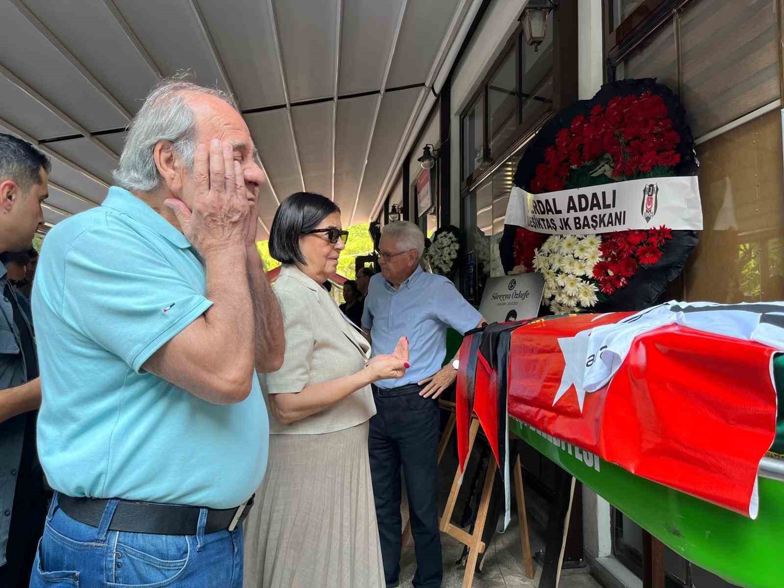 eskisehirsporun-efsane-ismi-sureyya-ozkefe-son-yolculuguna-ugurlandi