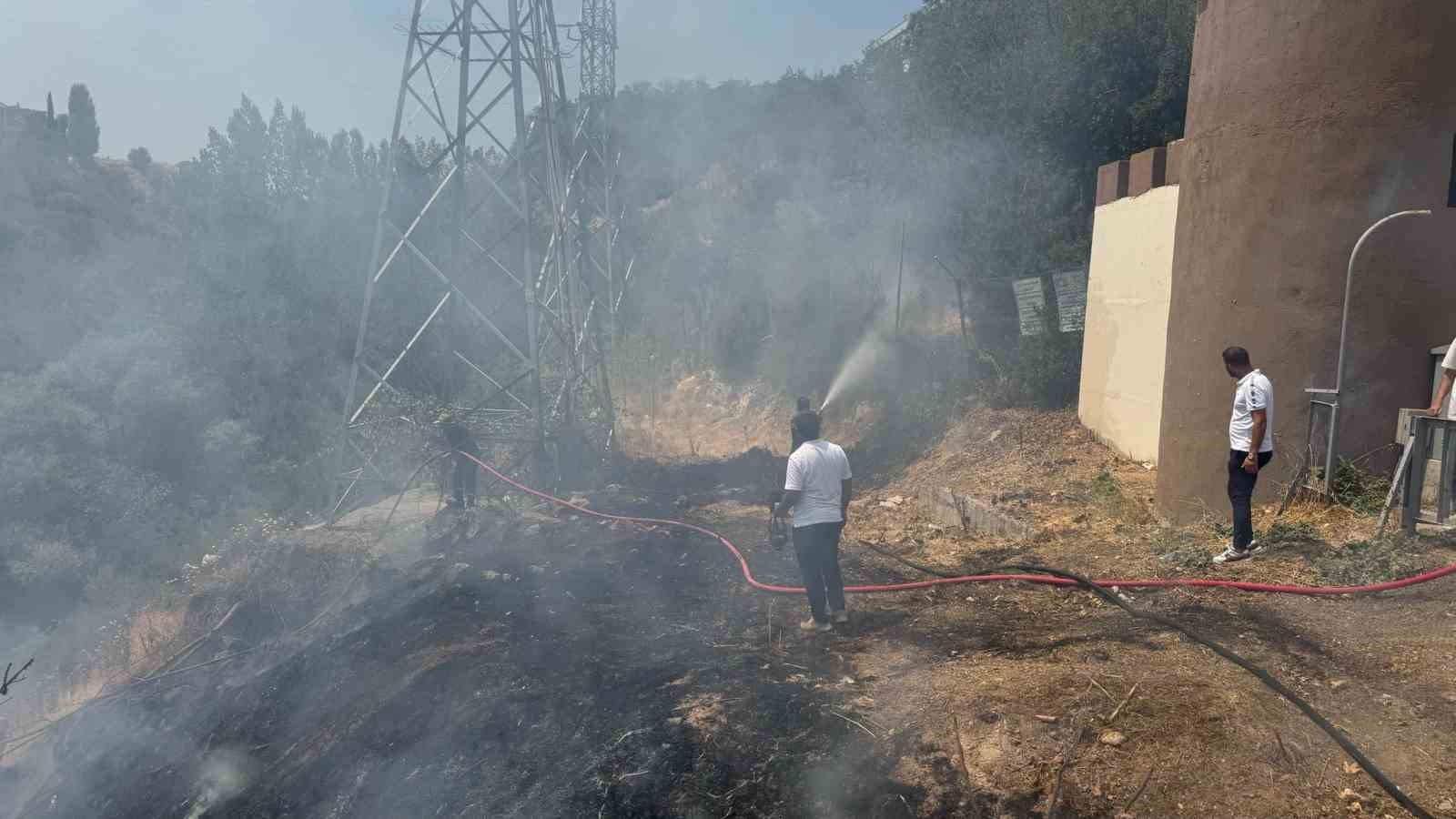 hamsu-koprusunun-yikim-calismalari-sirasinda-yangin-cikti