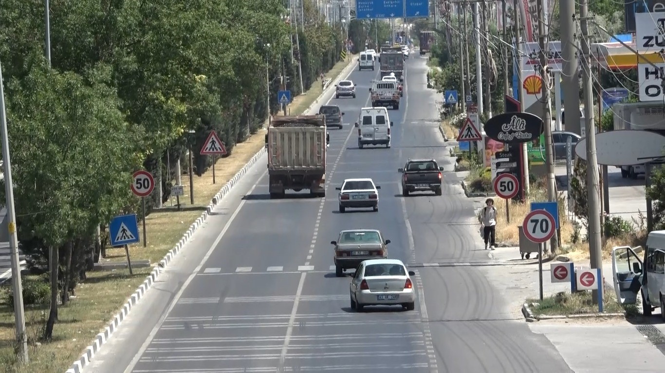 kutahyada-arac-sayisi-nufusu-geride-birakti