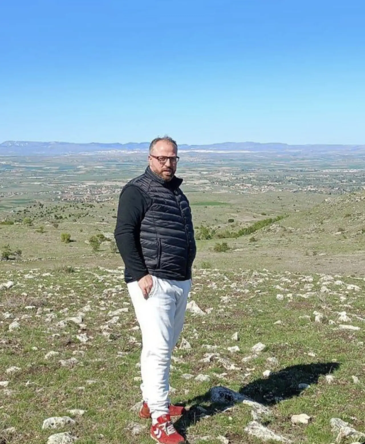 babasinin-bicakladigi-cocuk-hayatini-kaybetti