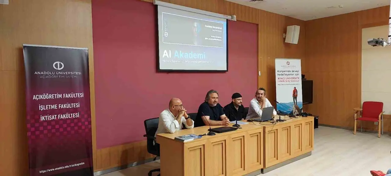 acikogretim-fakultesi-otag-yapay-zeka-egitimine-basladi