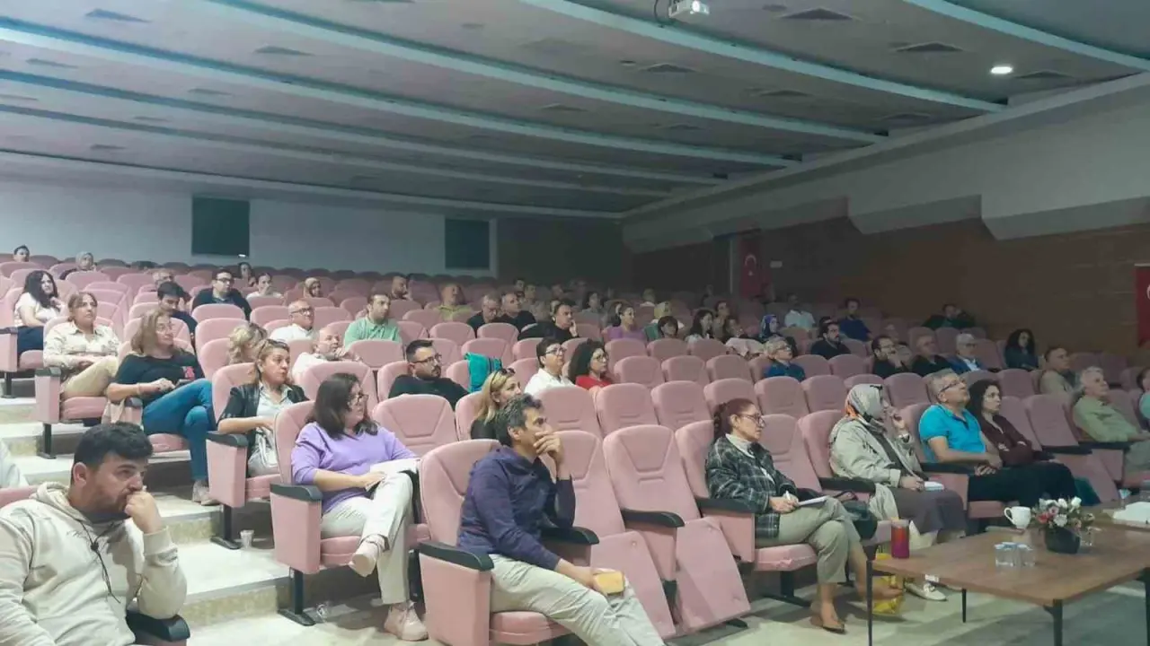 tanidan-tedaviye-guncel-yaklasimlar-egitimi-devam-ediyor