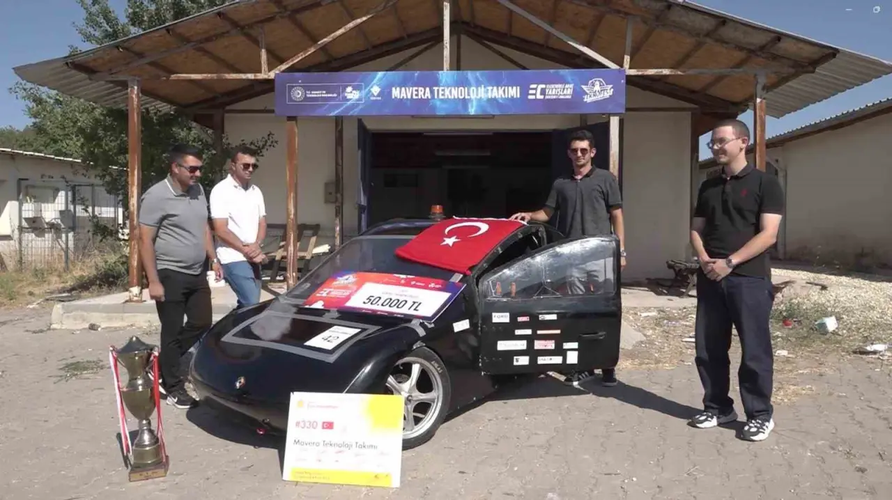 ozel-esogu-teknoloji-takimi-teknofestte-derece-elde-etti