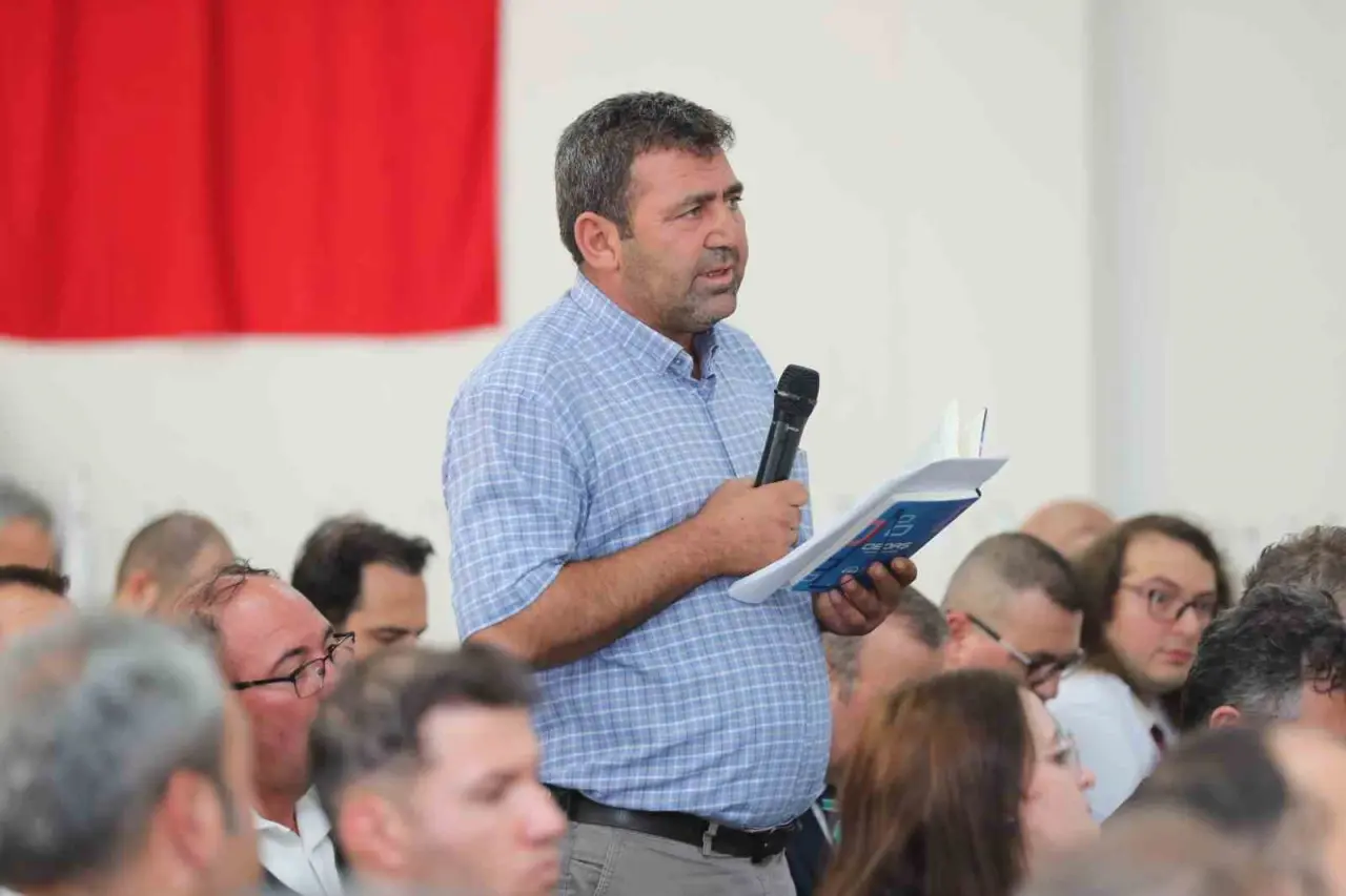 vali-aksoy-han-ilcesinde-muhtarlarla-bulustu