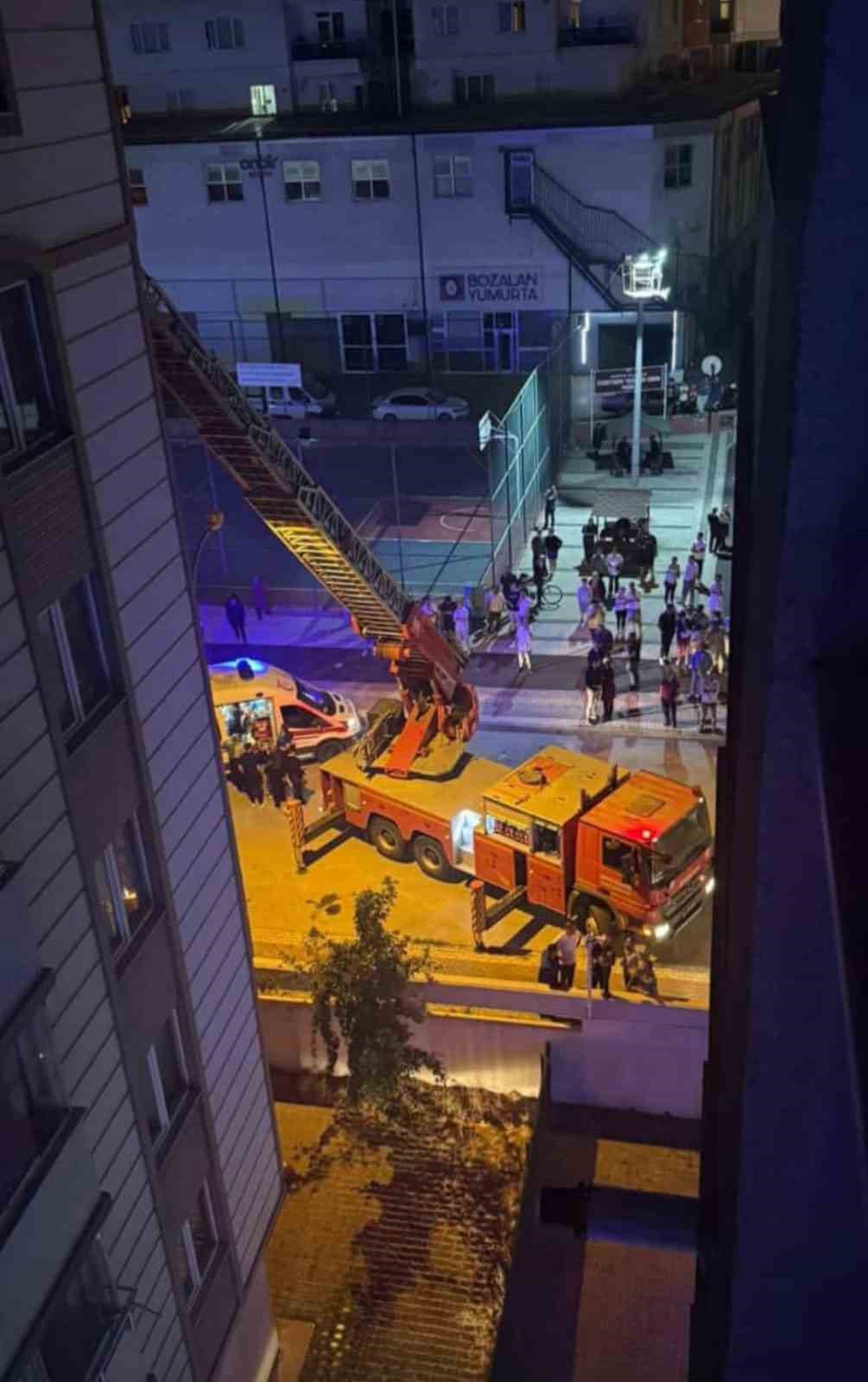 bozuyukte-maddi-hasarli-ev-yangini